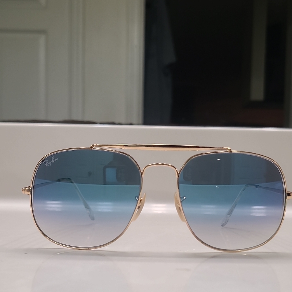 Ray-Ban Gold Blue Aviator Sunglasses